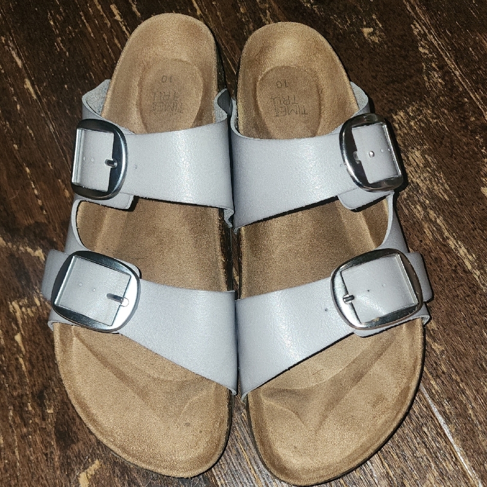 Time And Tru Sandals